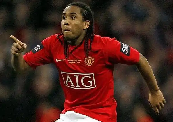 而年轻的伊 而年轻的伊